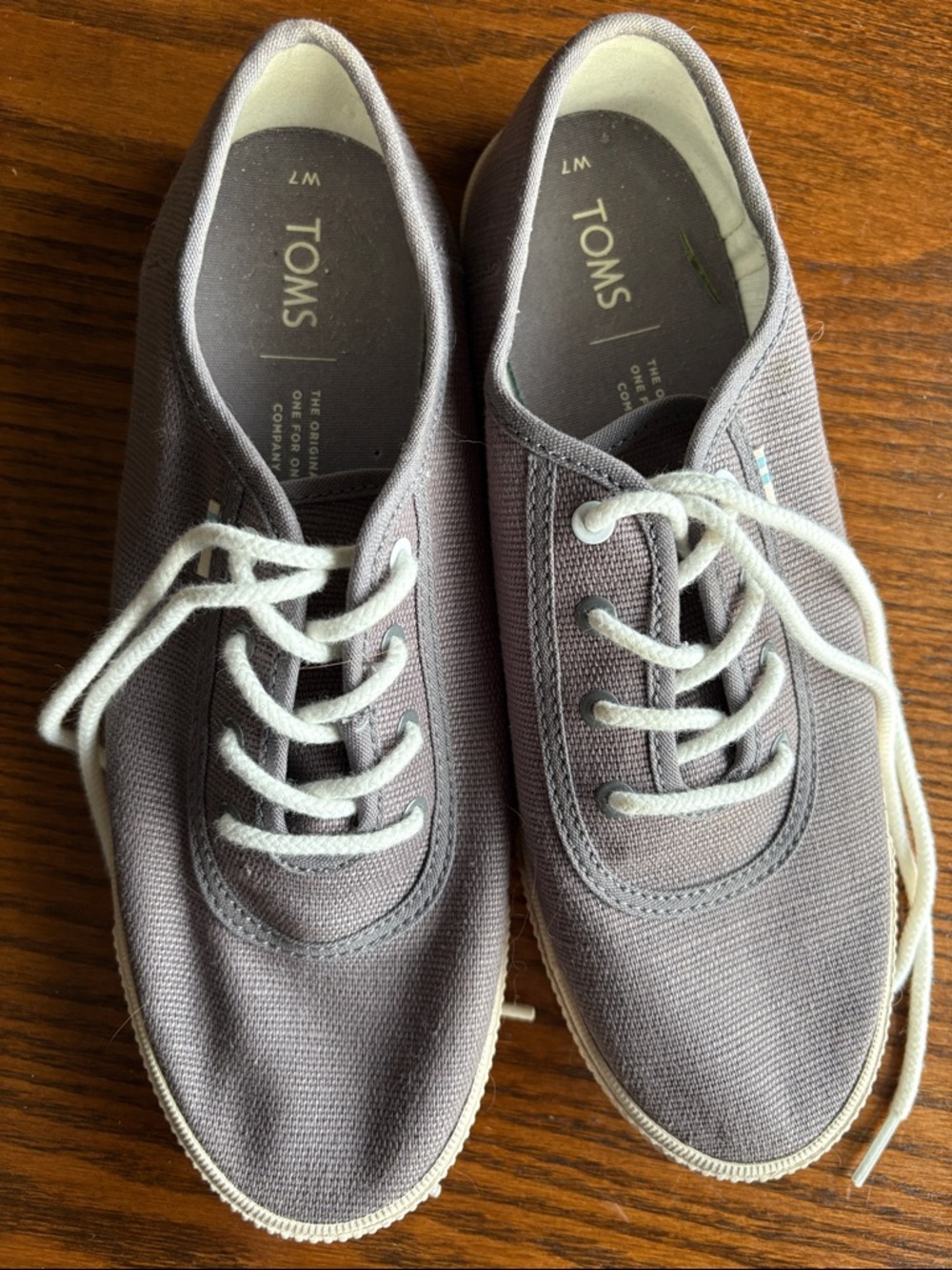 TOMS Women's Gray Canvas Lace-Up Sneakers with White Laces